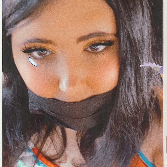 Meet your Posher, Natasha - Picture 2 of 3